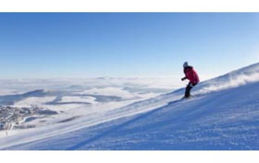 Location de vacances - Gîte à Bromont Lamothe - Pistes de ski : SUPER-BESSE à 1 h du gite