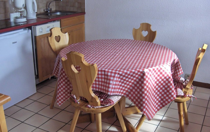 Location de vacances - Appartement à Samoëns - Coin repas