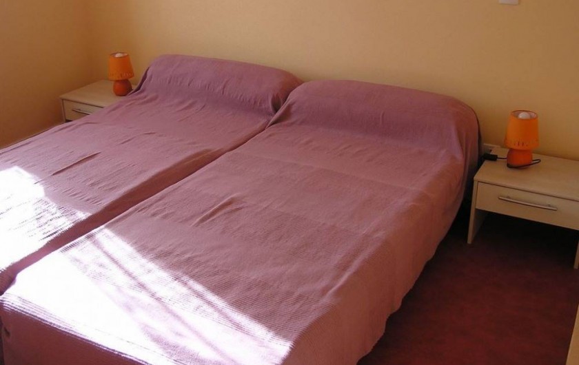 Location de vacances - Maison - Villa à Roscoff - Chambre avec 2 lits de 1 personnes