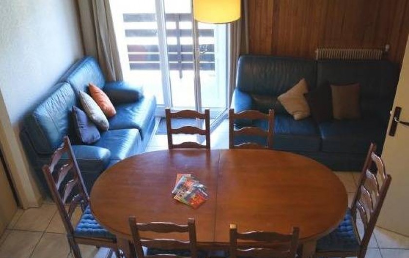 Location de vacances - Appartement à Les Angles - Pièce de vie ouvrant sur le balcon