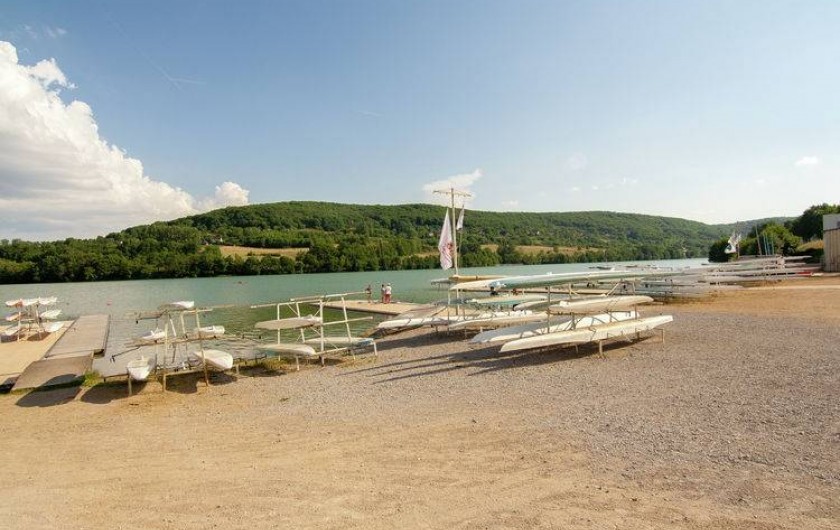 Location de vacances - Villa à Chasteaux - Le plan d'eau  Base aviron