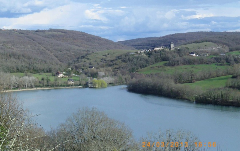 Location de vacances - Villa à Chasteaux - Plan d'eau du Causses