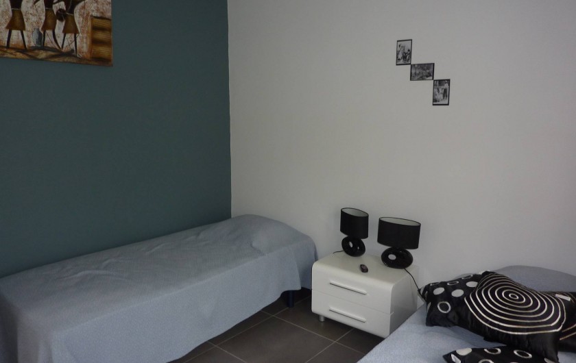 Location de vacances - Villa à Saint-François - chambre N° 1 PLACARD 3 VANTAUX