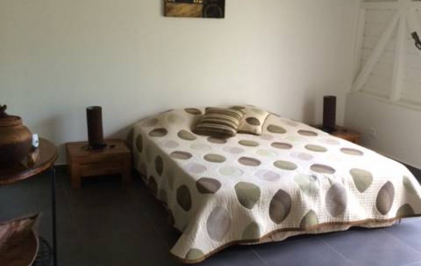 Location de vacances - Villa à Saint-François - CHAMBRE N° 3 PLACARD 4 VANTAUX