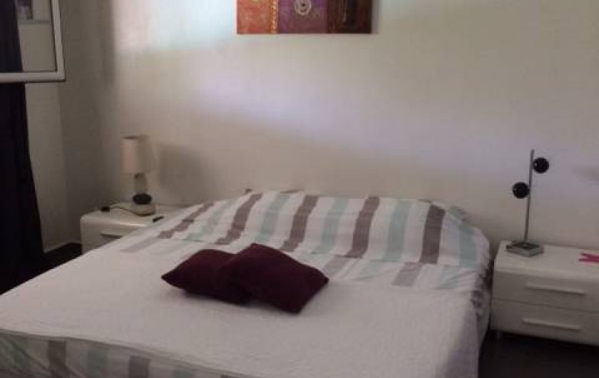 Location de vacances - Villa à Saint-François - CHAMBRE N° 2 PLACARD  3 VANTAUX