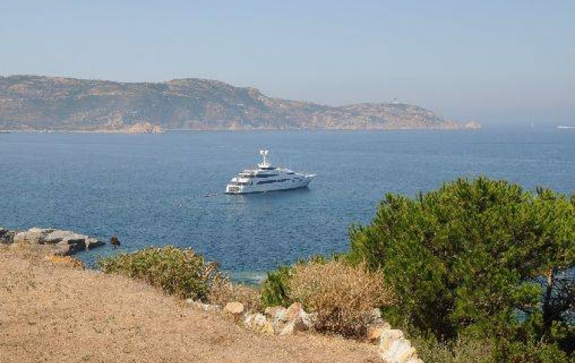 Location de vacances - Villa à Calvi - baignade , grande detente par la beaute du site 