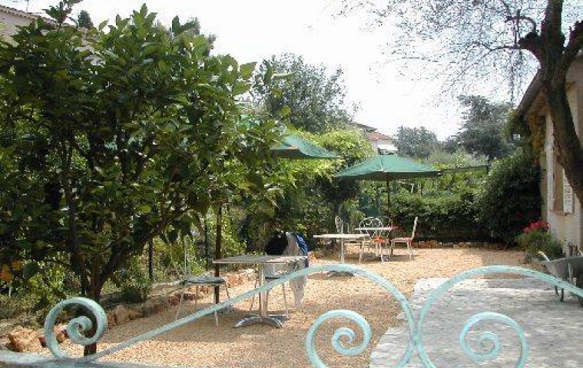 Location de vacances - Appartement à Vence - Terrasse