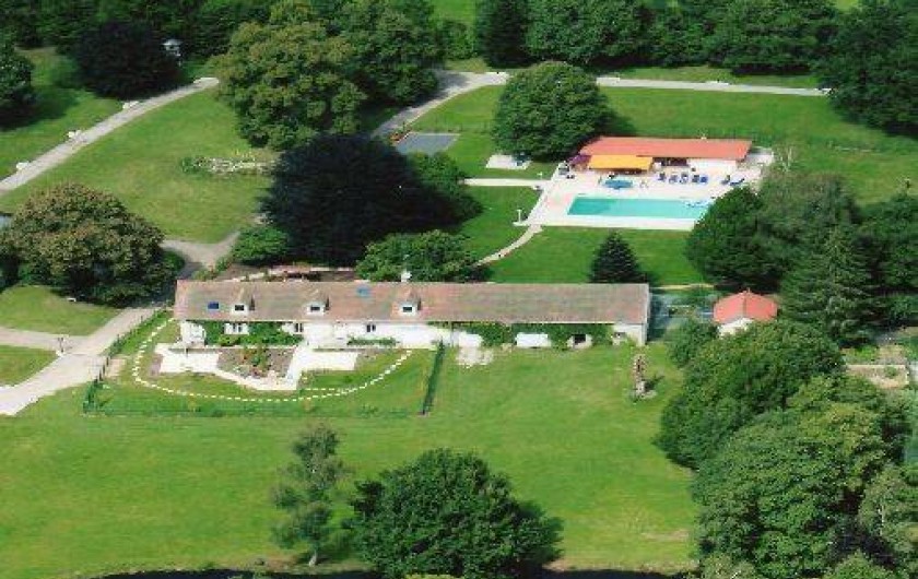 Location de vacances - Villa à Jeanménil - Résidence du parc, longère sur terrain de 70 ares.