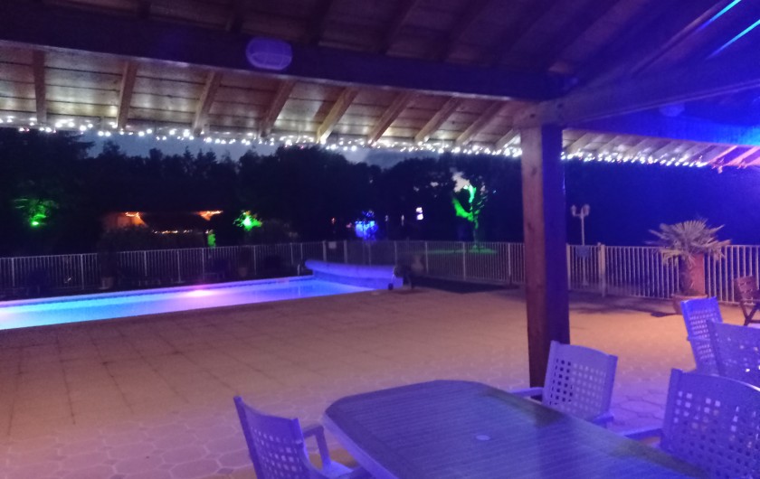 Location de vacances - Villa à Jeanménil - PISCINE la nuit