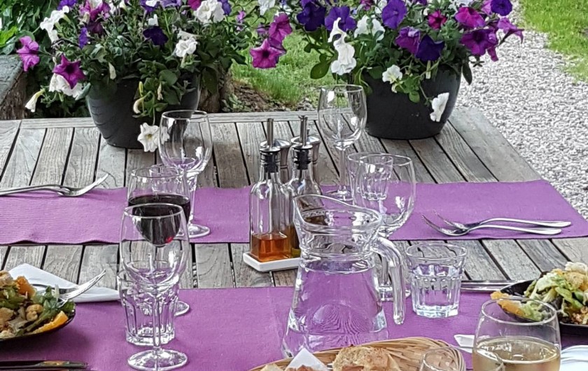 Location de vacances - Chalet à Vaujany - Dinner in the garden