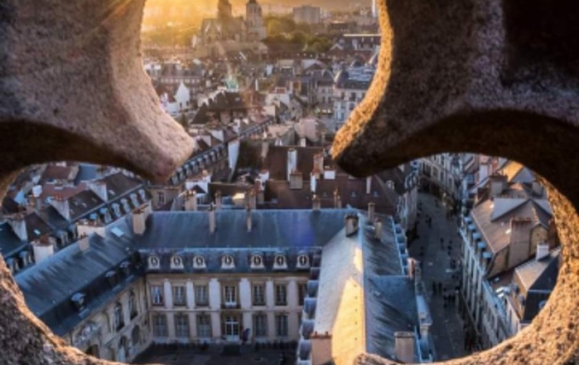 Location de vacances - Appartement à Dijon - Dijon centre : Vue depuis la tour Philippe Le Bon