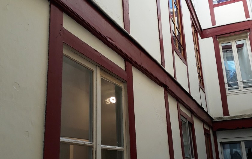 Location de vacances - Appartement à Dijon - Cour intérieure typique bourguignonne