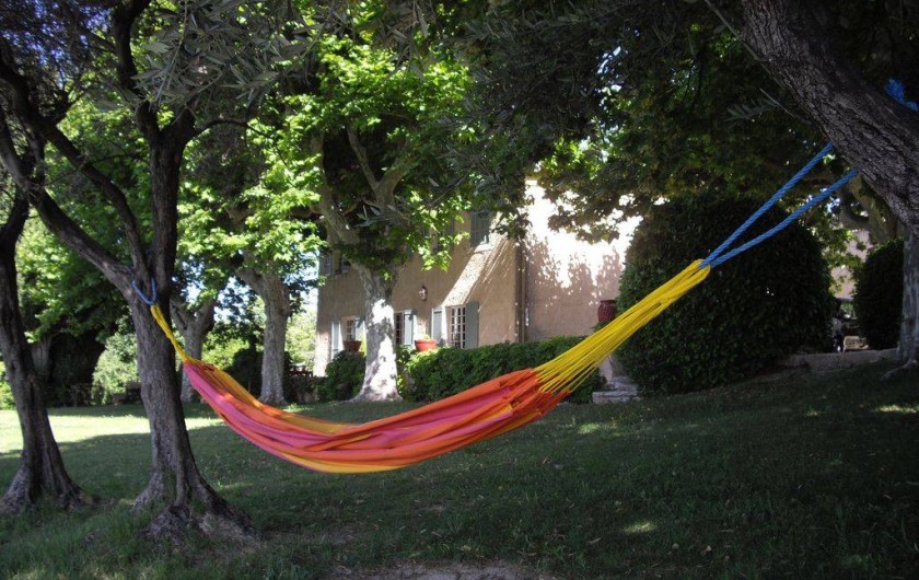 Location de vacances - Villa à Aix-en-Provence - sous les tilleuls centenaires