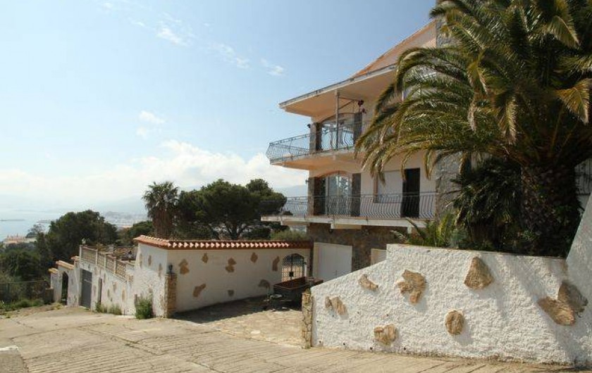 Location de vacances - Appartement à Llançà - Vue extérieur /parking