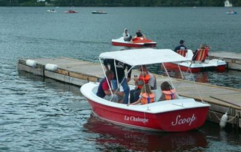 bateau sur lac de gérardmer
