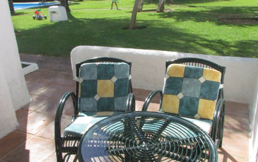 Location de vacances - Villa à Matalascañas - Terrasse Ouest côté jardin/piscine