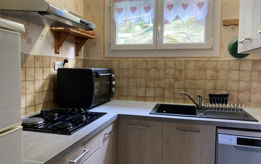 Location de vacances - Gîte à Artalens-Souin - Cuisine du gîte 5 le Cabaliros