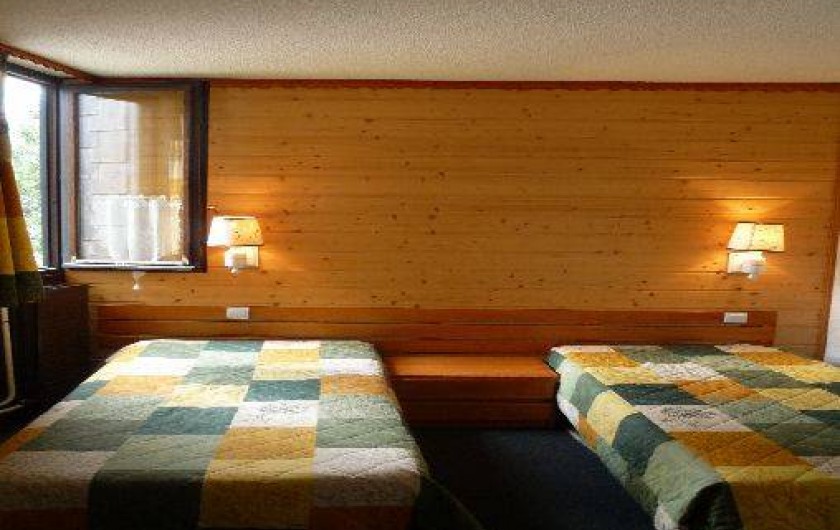 Location de vacances - Appartement à Les Menuires - Chambre : lits séparés