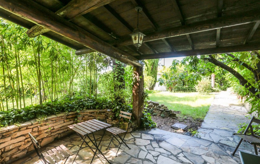 Location de vacances - Villa à Forcalquier - Terrasse de la maisonnette