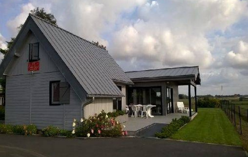 Location de vacances - Gîte à Saint-Martin-aux-Buneaux - Vue du parking