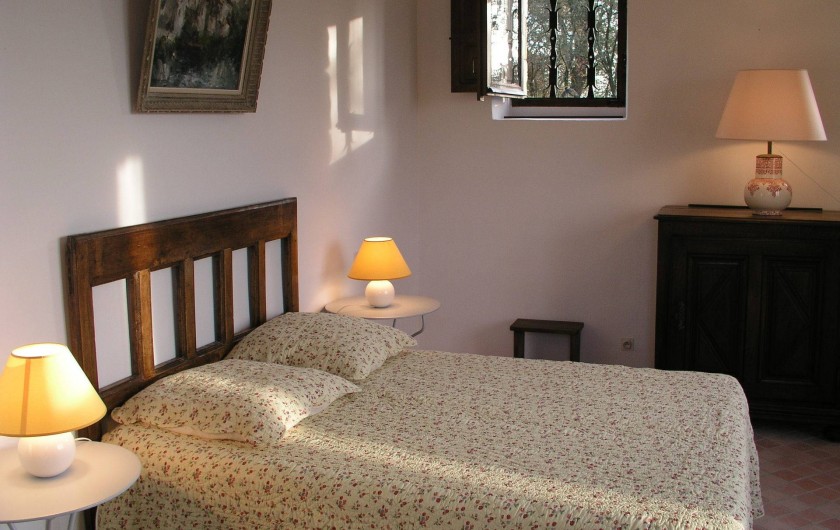 Location de vacances - Maison - Villa à Bézenac - La chambre de la petite maison