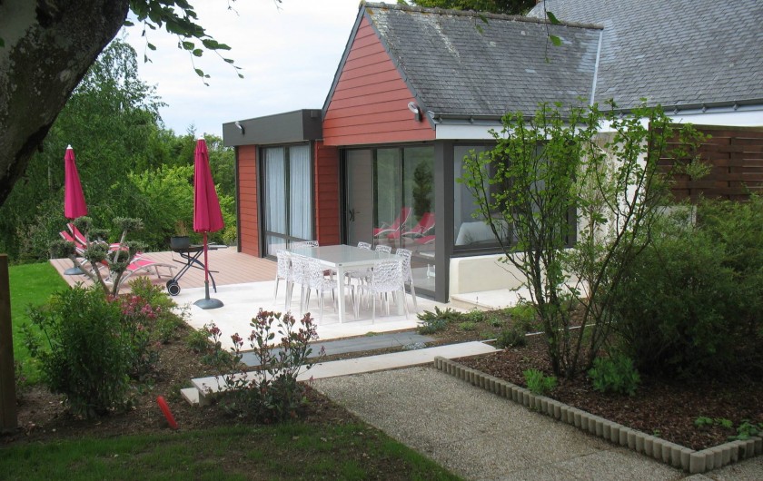 Location de vacances - Gîte à Clohars-Carnoët - Vues extérieure  et terrasse N°6  6/8 pers