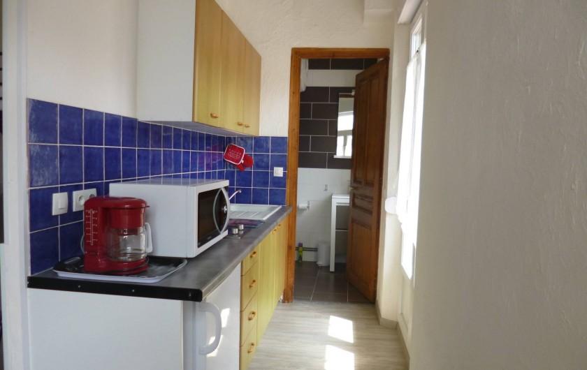 Location de vacances - Studio à Berck - coin cuisine four multifonction : Microonde, Grill Chaleur Tournante,