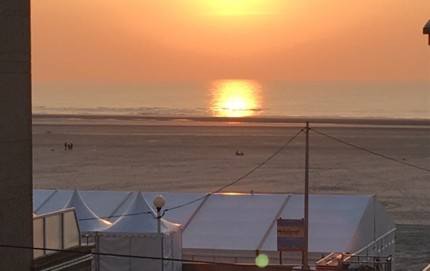Location de vacances - Studio à Berck - Coucher de soleil depuis le studio