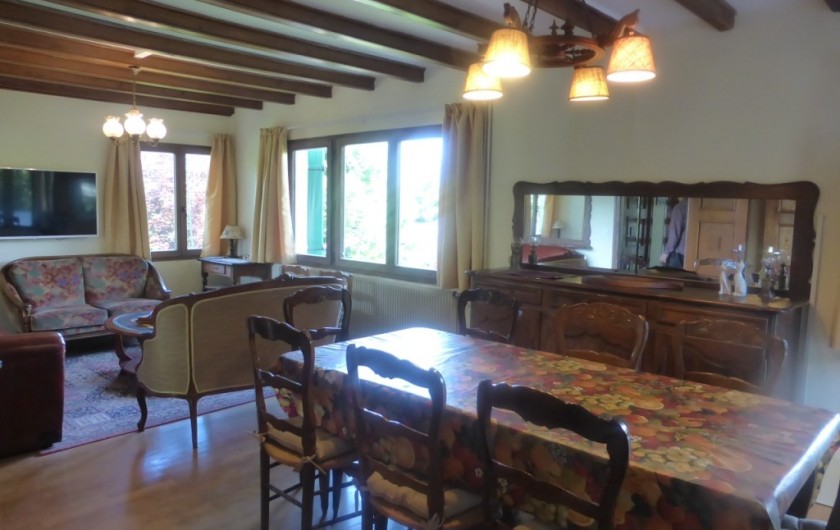 Location de vacances - Chalet à Combloux - Séjour côté salle à manger