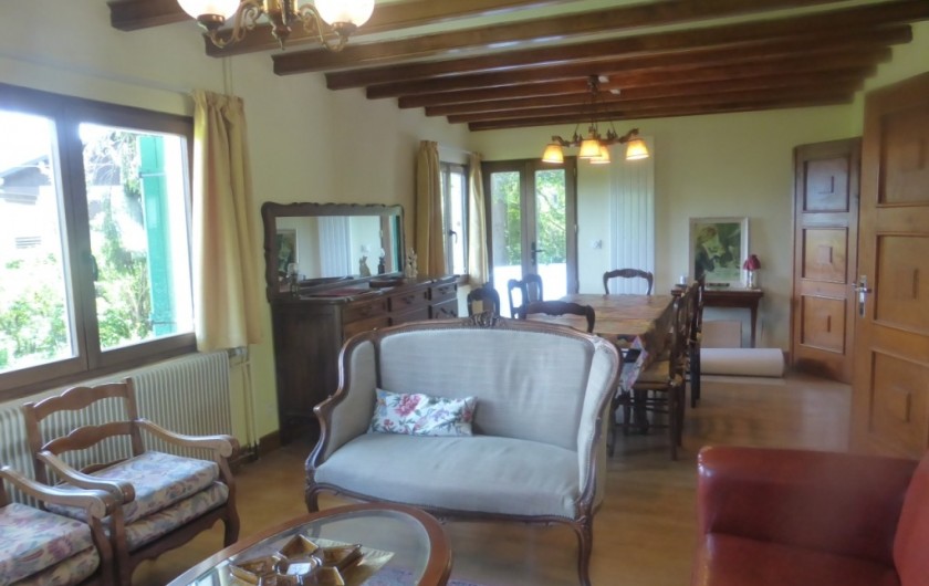 Location de vacances - Chalet à Combloux - Séjour côté salon