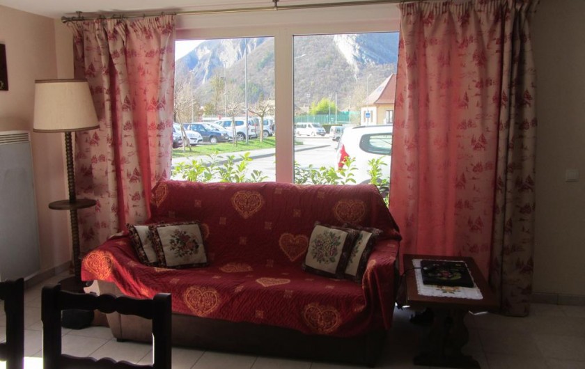 Location de vacances - Appartement à Faverges - canapé lit