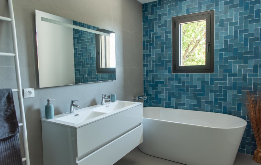 Location de vacances - Villa à Callian - Salle de bain