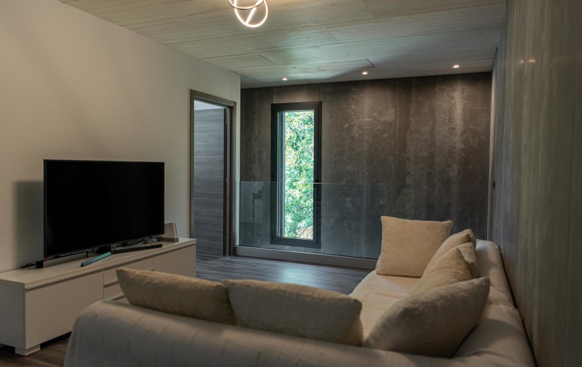 Location de vacances - Villa à Callian - Coin Télévision