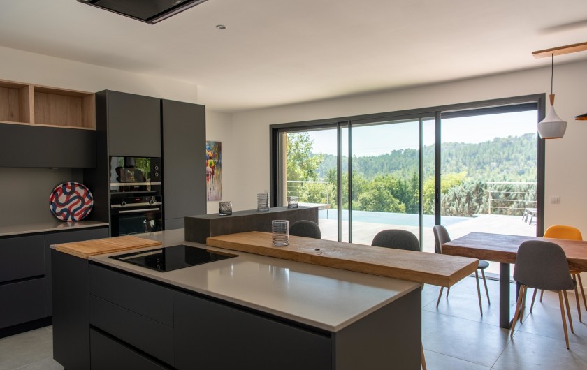 Location de vacances - Villa à Callian - Cuisine américaine