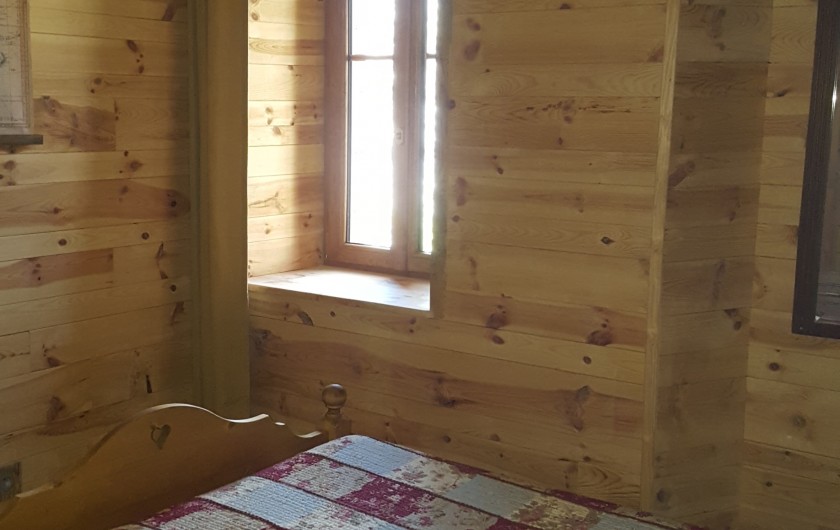 Location de vacances - Gîte à La Panouse - Chambre lit 140 PG