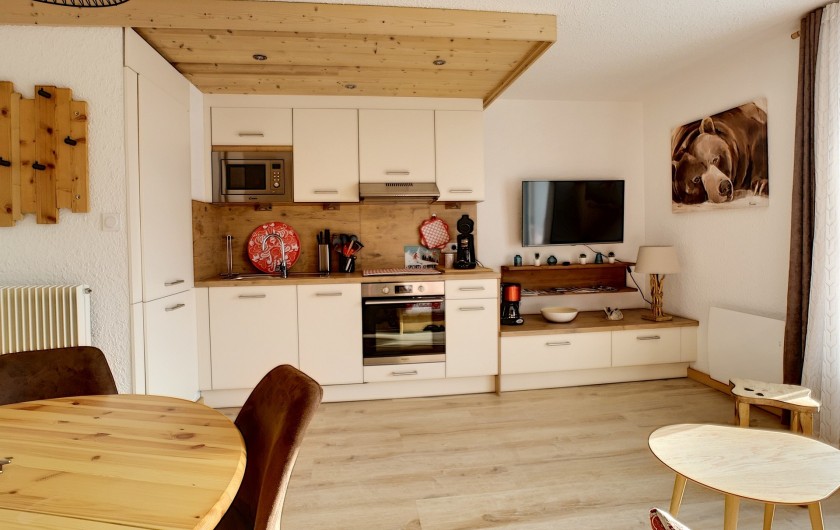 Location de vacances - Appartement à Les Deux Alpes - Réfrigérateur, congélateur, lave-vaisselle, four pyrolyse,  plaque de cuisson
