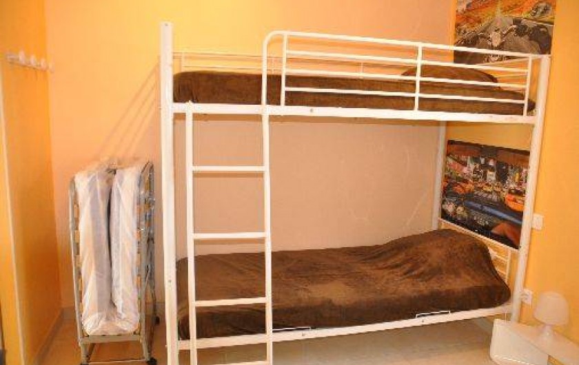 Location de vacances - Villa à Sainte-Lucie de Porto-Vecchio - CHAMBRE REZ DE CHAUSSEE AVEC 4 LITS EN 90