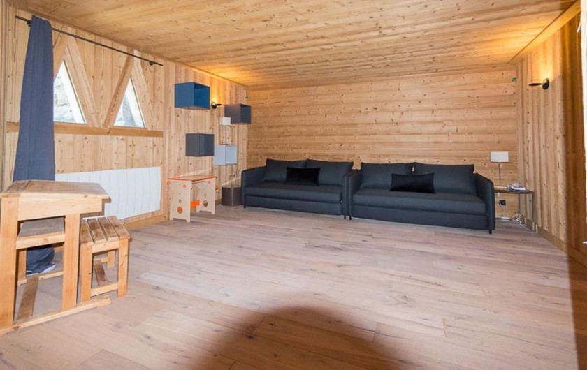 Location de vacances - Chalet à Megève - dortoir avec 2 canapé lits couchage quotidien pour 4 pers : idéal enfants !