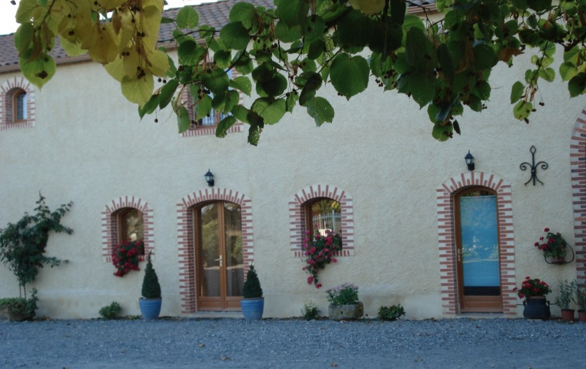 Location de vacances - Gîte à Labatut-Rivière - Facade Est