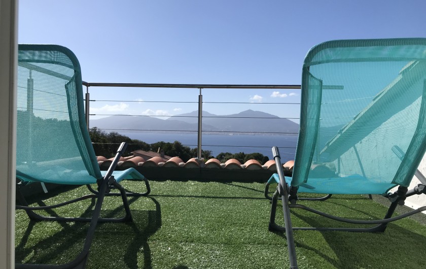 Location de vacances - Villa à Porticcio - Solarium de 6m² au-dessus de la chambre parentale