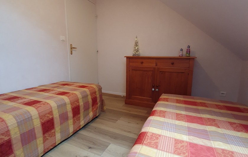 Location de vacances - Appartement à Loudenvielle - La chambre avec lits jumeaux.
