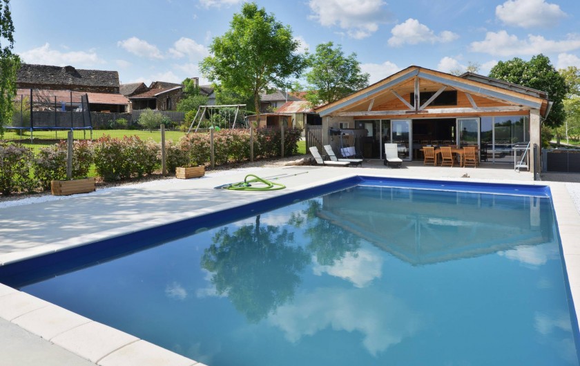 Location de vacances - Gîte à La Salvetat-Peyralès - Gîte 2 - Piscine privée