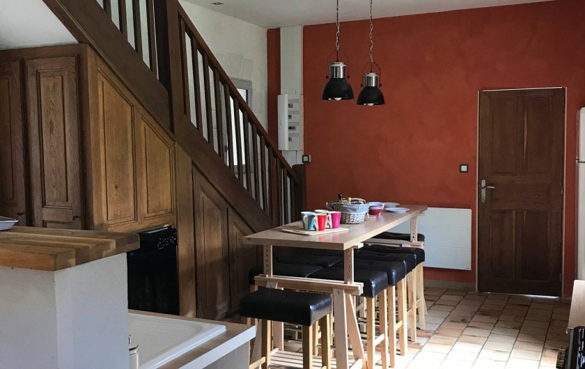 Location de vacances - Gîte à Villandry - Côté cuisine, avec grande table haute