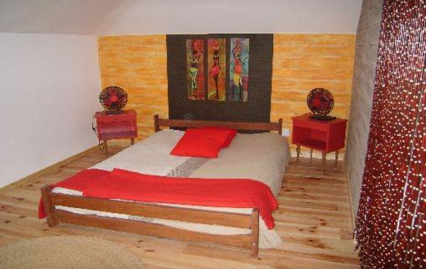 Location de vacances - Gîte à Brouvelieures - Chambre Afrique partie GRENIER