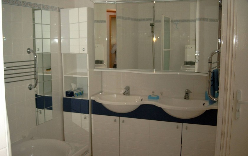 Location de vacances - Maison - Villa à Fort-Mahon-Plage - Appart n°1 Salle de bain 2 pers