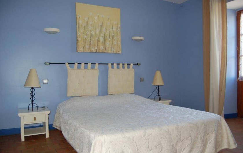 Location de vacances - Gîte à Saint-Médard-d'Excideuil - Chambre 1 gîte La Girouette