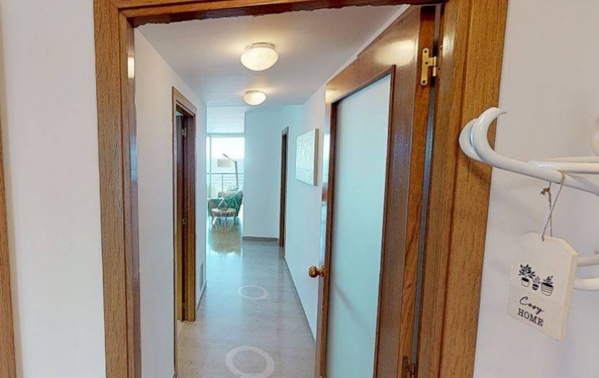 Location de vacances - Appartement à Sant Antoni de Calonge - vue du couloir