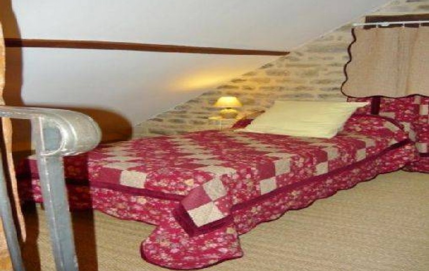 Location de vacances - Maison - Villa à Draché - Mezzanine lits jumeaux très agréable - Les enfants s'en feront une joie.....