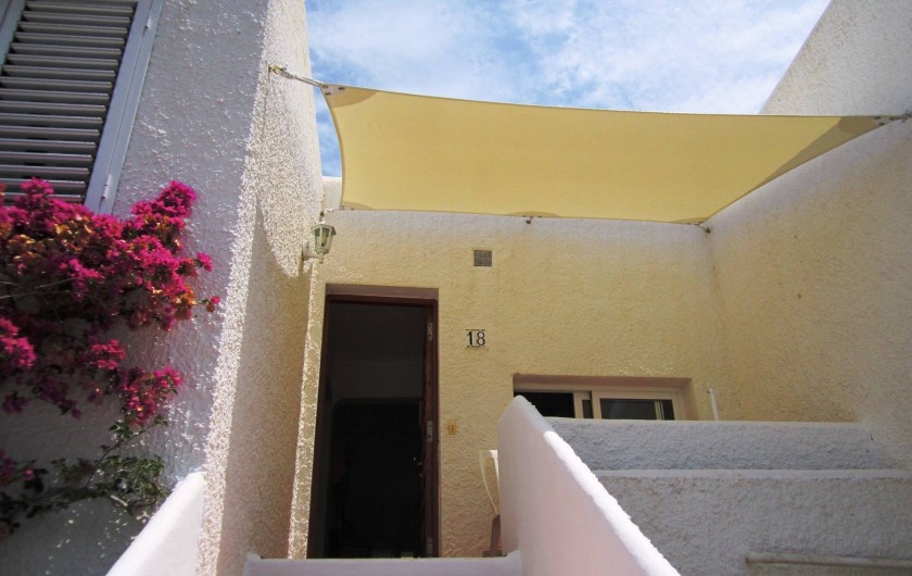 Location de vacances - Appartement à Santa Eulària des Riu - PORCHE ENTRADA