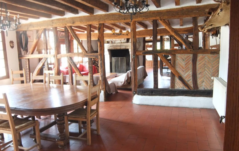 Location de vacances - Gîte à Souesmes - salle à manger (jusqu'à 20 personnes)